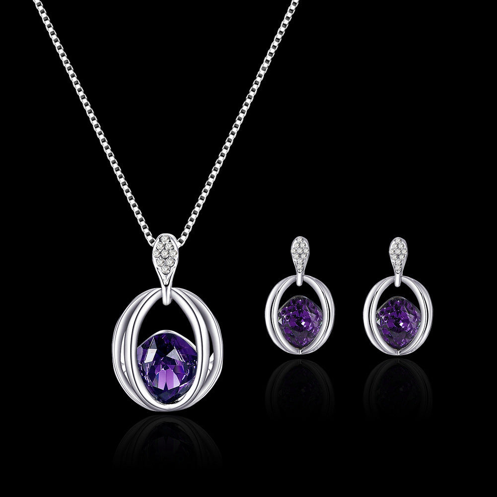 Elegant Crystal Pendant Necklace for Women – Dainty Jewelry with Diamond Sparkle